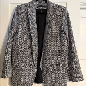 White House Black Market Herringbone boyfriend style Blazer
